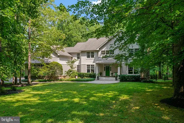 5223 Grenock Dr, LOTHIAN, MD 20711