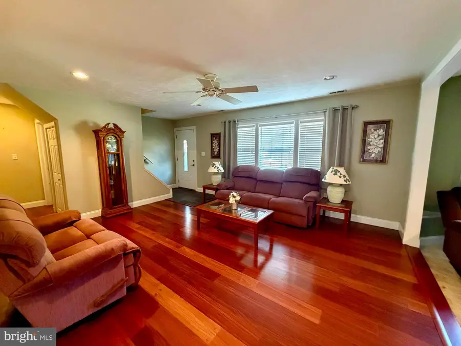 123 N Meadow Dr, Glen Burnie, MD 21060 - #3