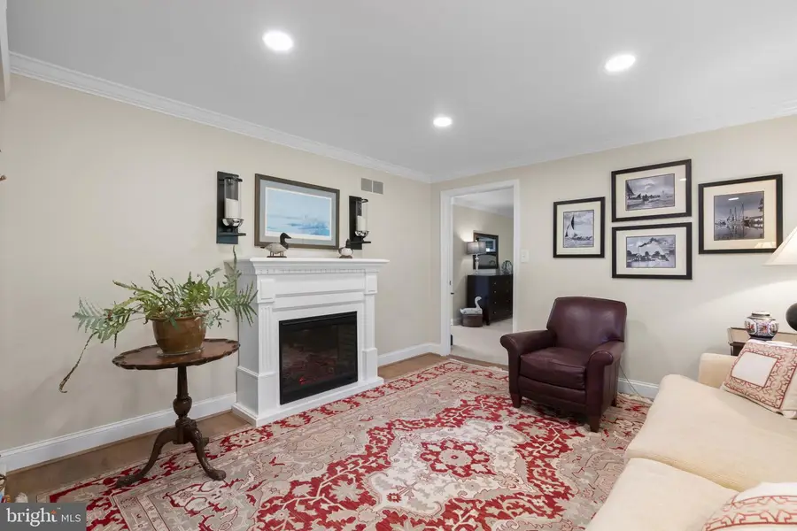 384 Eagle Hill Rd, Pasadena, MD 21122 - #3