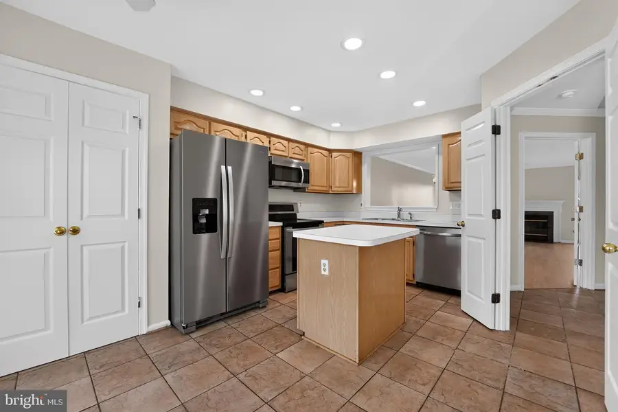 305 Saint Michaels Cir, Odenton, MD 21113 - #3
