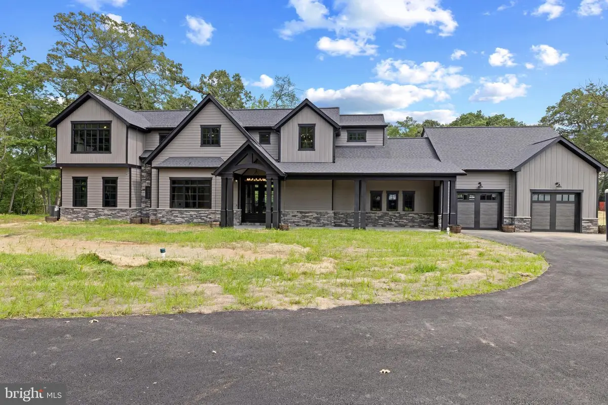 7962 Frances Ln, Pasadena, MD 21122 - #1