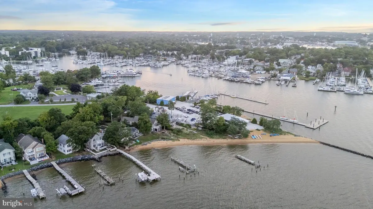 7017 Bay Front Dr, Annapolis, MD 21403 - #1