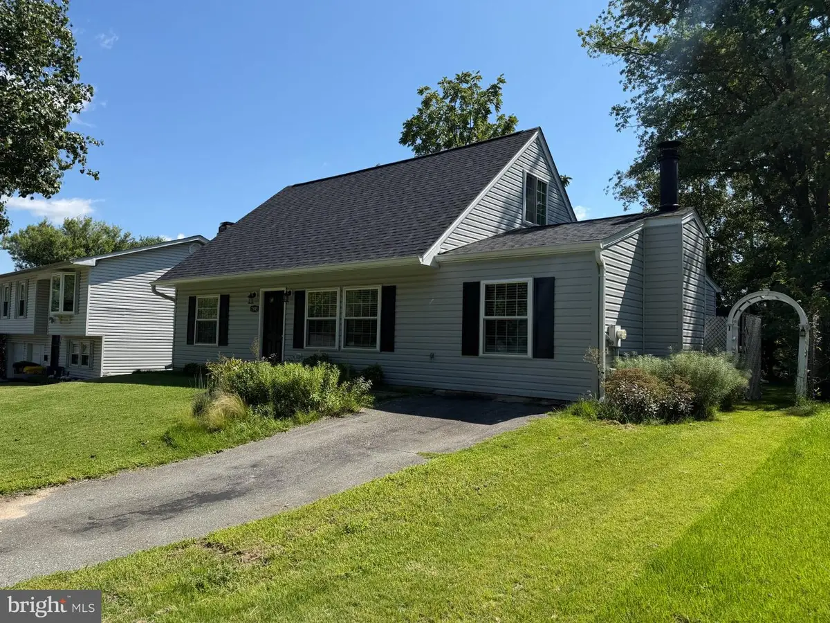 7905 Chalice Rd, Severn, MD 21144 - #1