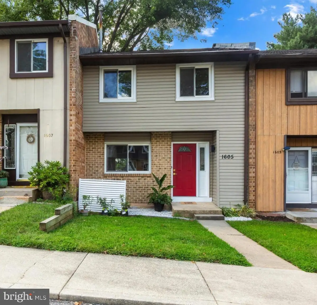 1605 New Windsor Ct, Crofton, MD 21114 - #1