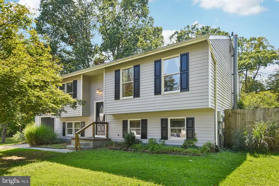 207 Oak Hollow Court, Pasadena, MD 21122 - #2