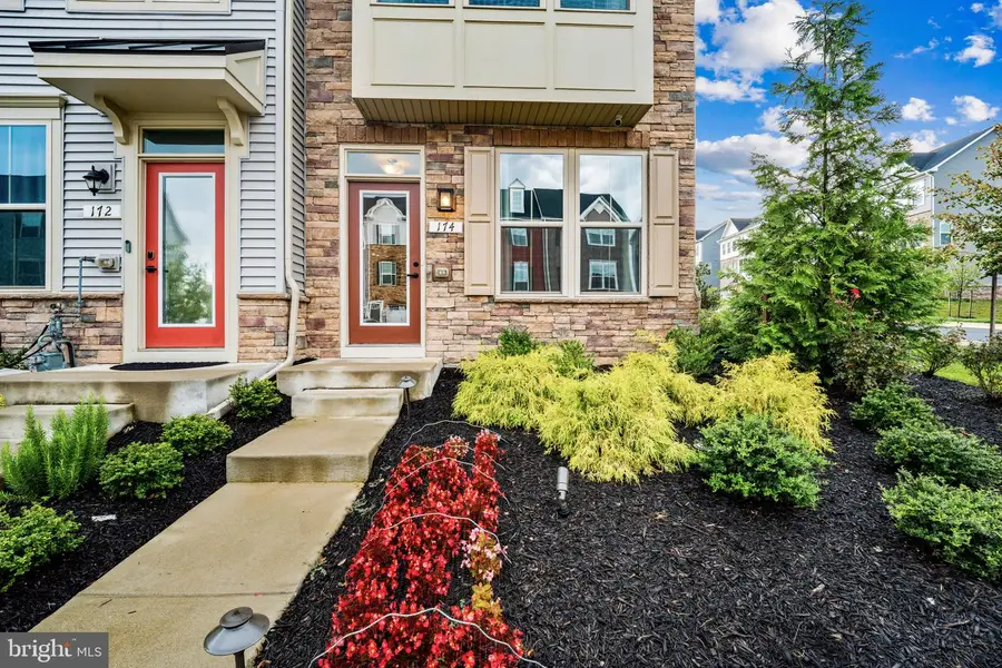 174 Bethlehem Pl, Brooklyn Park, MD 21225 - #2