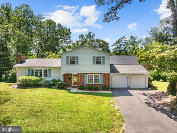 335 Hollyberry Rd, SEVERNA PARK, MD 21146