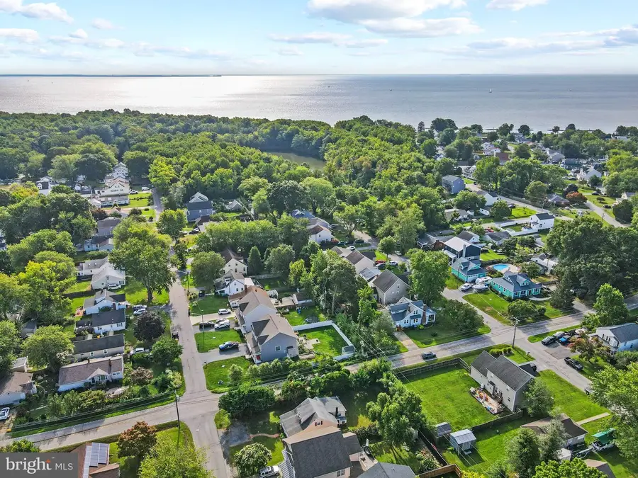 301 Lakeview Ave, Edgewater, MD 21037 - #3
