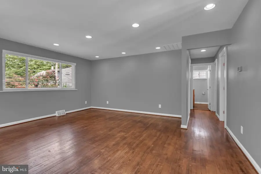 214 Cross Creek Dr, Glen Burnie, MD 21061 - #3