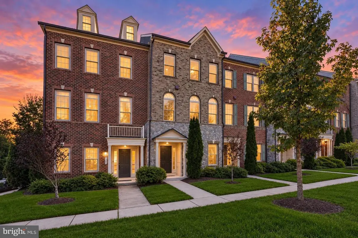 7704 Duncannon Ln, Hanover, MD 21076 - #1