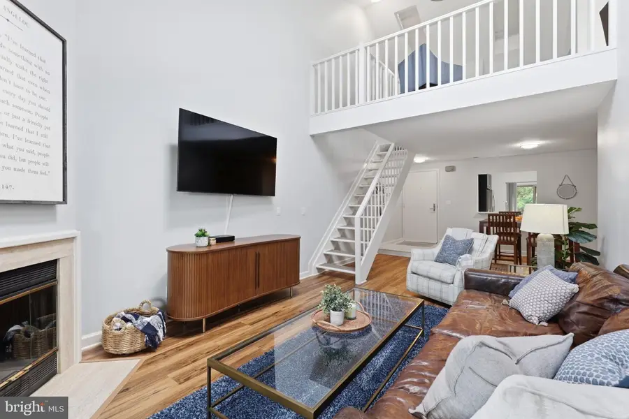 2104 Chesapeake Harbour Dr E #202, Annapolis, MD 21403 - #2