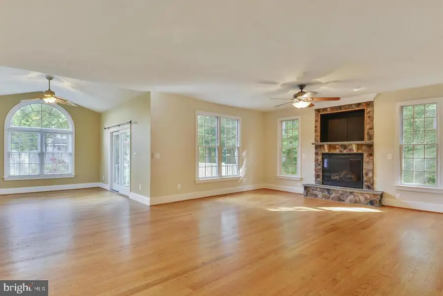 650 Florida Pl, Gambrills, MD 21054 - #2