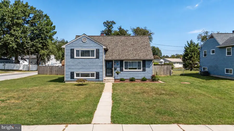 2 Sunset Cir, Pasadena, MD 21122 - #2