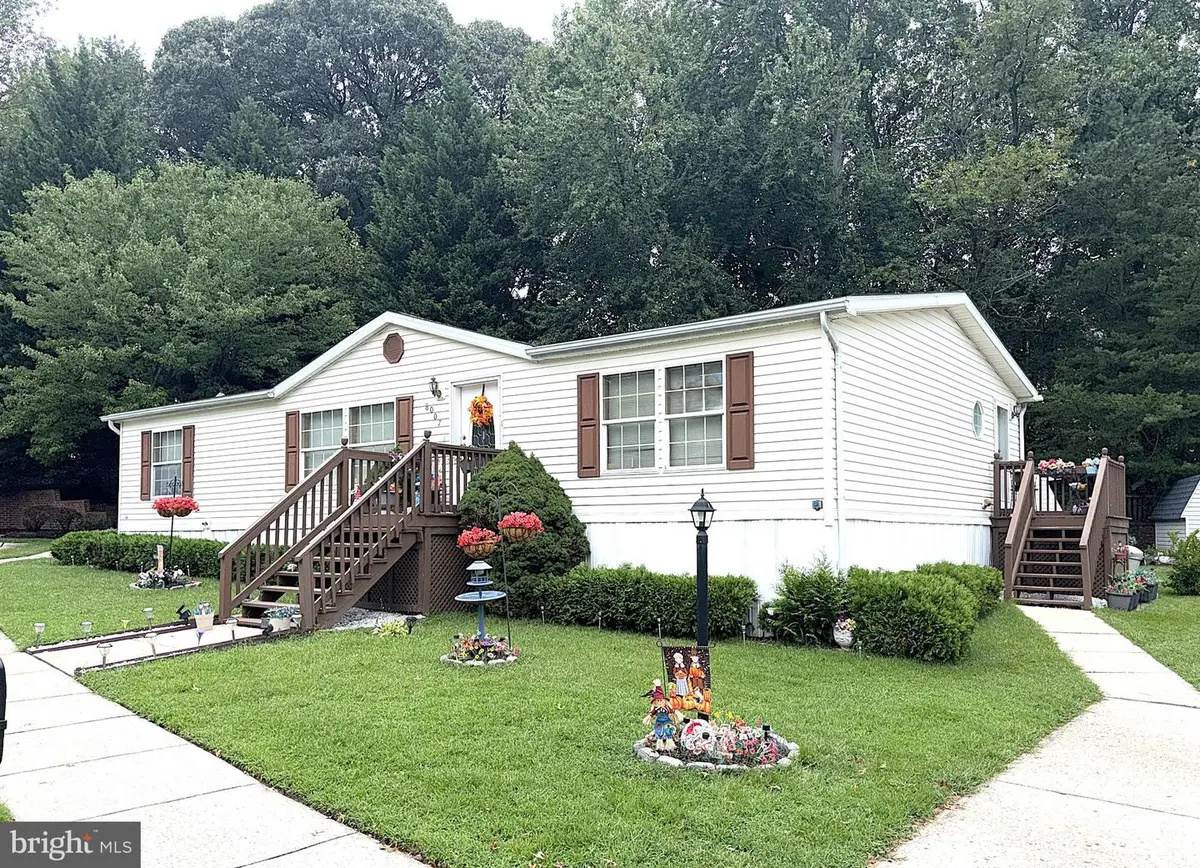 8007 Fair Breeze Dr, Severn, MD 21144 - #1