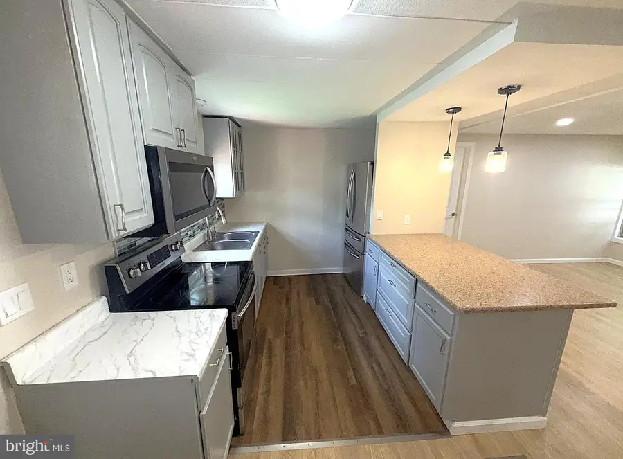 288 Rips Dr, Lothian, MD 20711 - #2