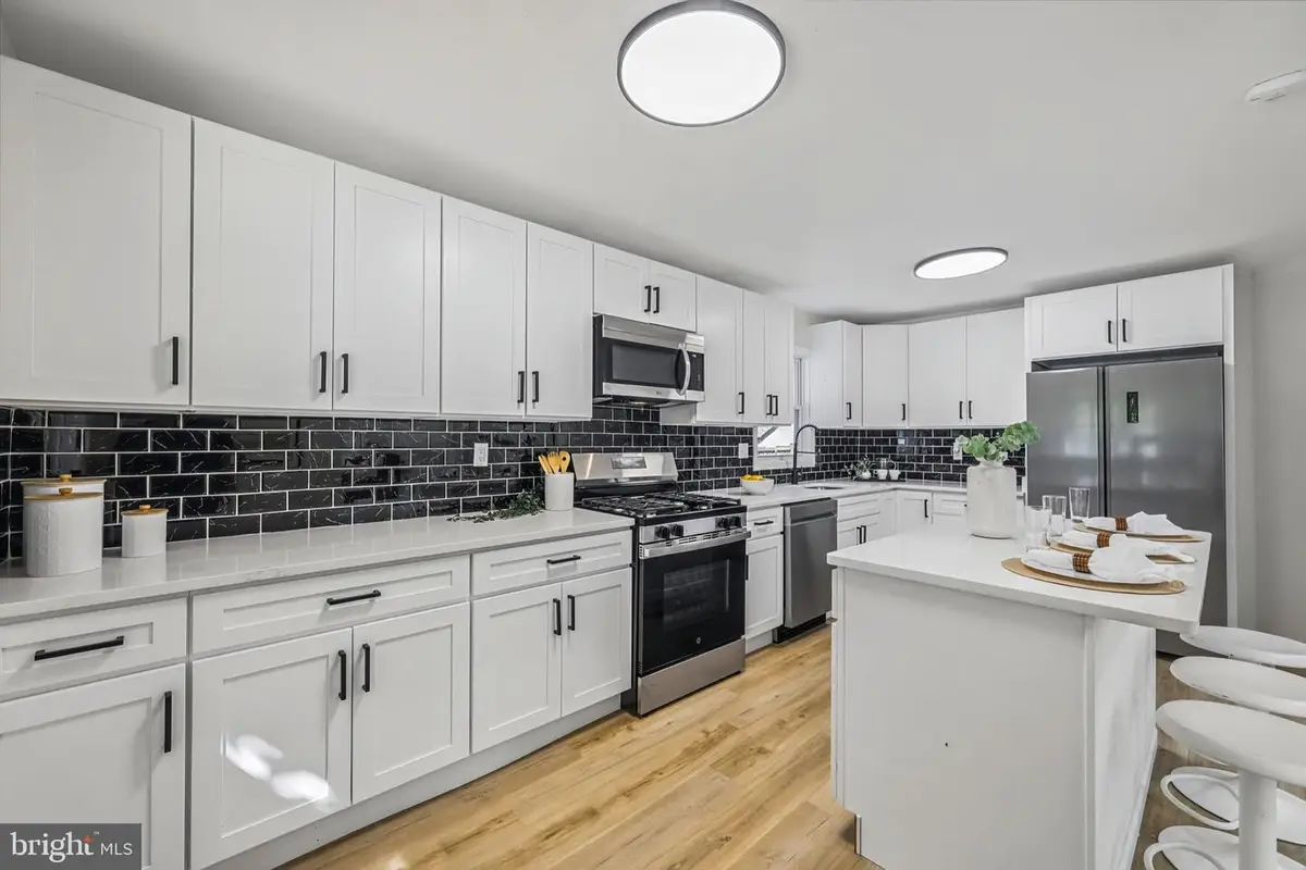 15 Penny Ln, Pasadena, MD 21122 - #1