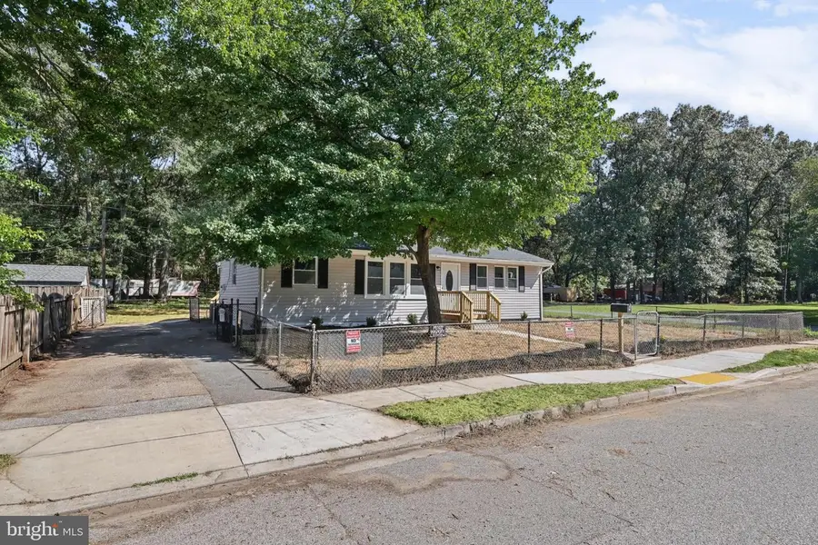 15 Penny Ln, Pasadena, MD 21122 - #2