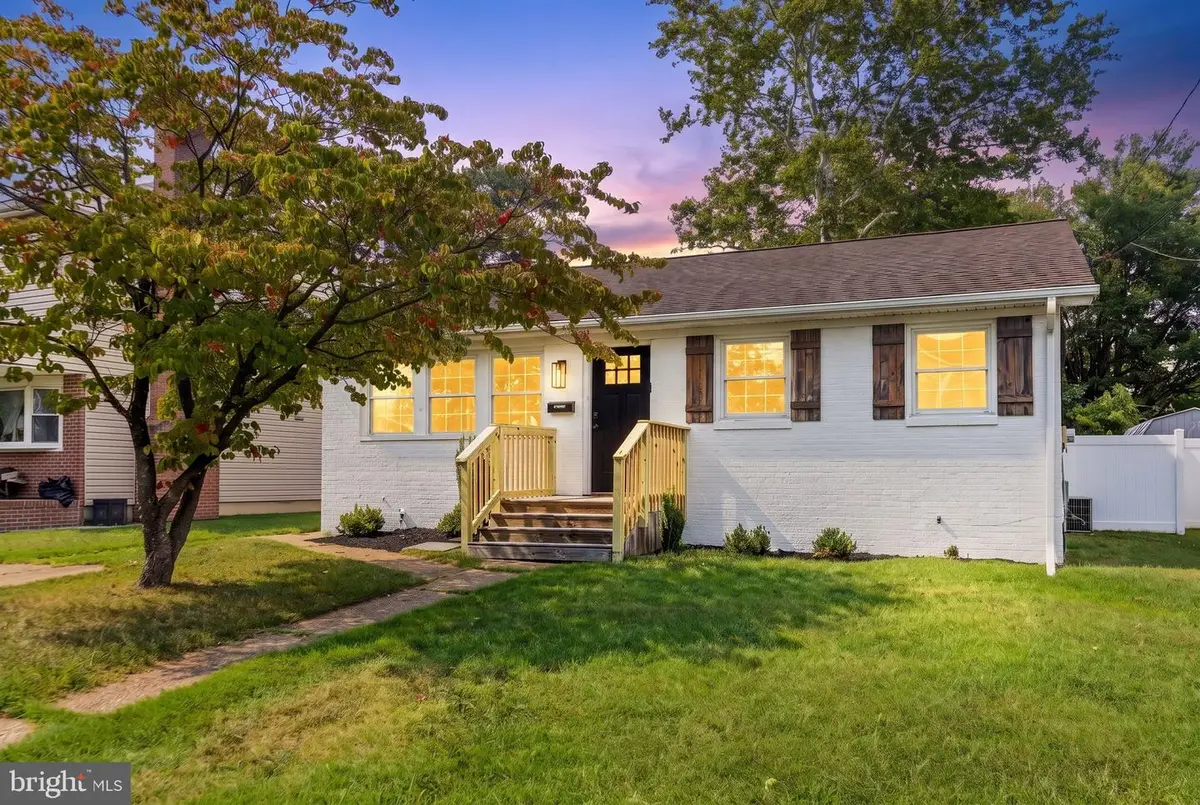 8483 Arbutus Rd, Pasadena, MD 21122 - #1