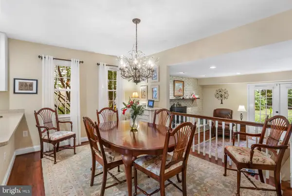 433 Yorkshire Dr, SEVERNA PARK, MD 21146