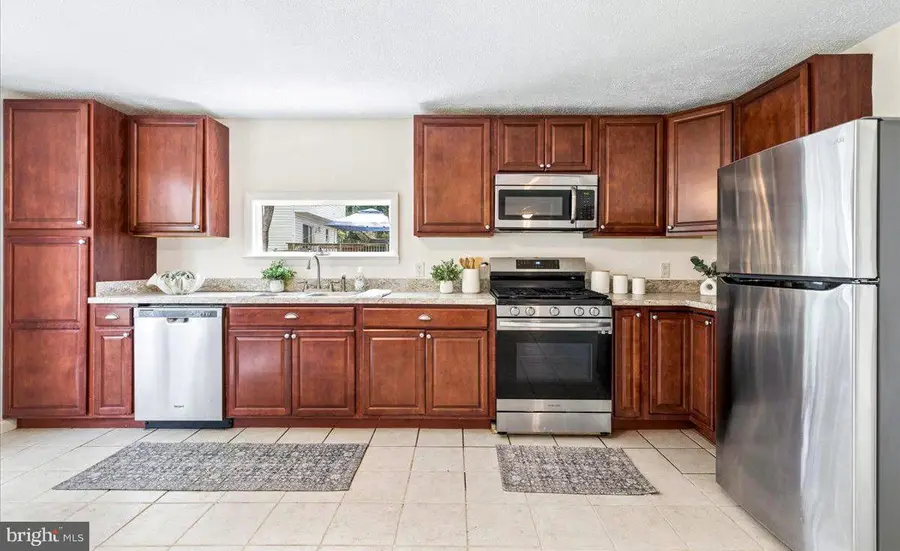 423 Shetlands Ln, Glen Burnie, MD 21061 - #3