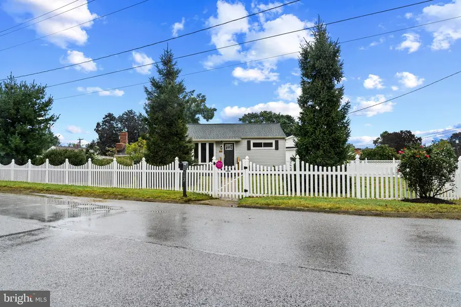 102 Fernglen Ave, Glen Burnie, MD 21061 - #3