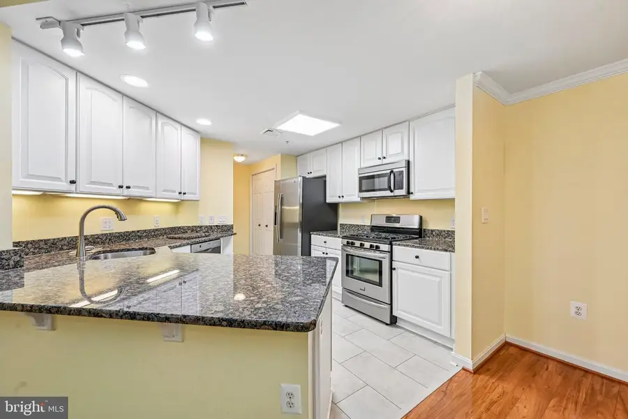 604 Mckinsey Park Dr #304, Severna Park, MD 21146 - #3