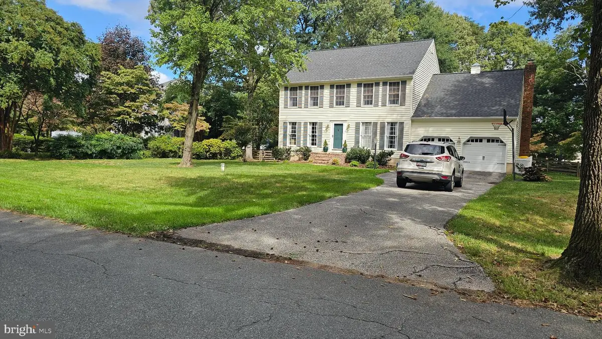 7683 Water Oak Point Rd, Pasadena, MD 21122 - #1