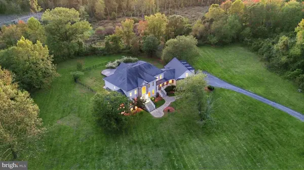 350 E Bay Front Rd, DEALE, MD 20751