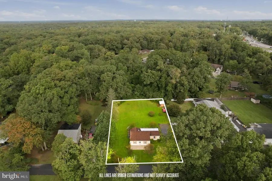 26 Luke Dr, Pasadena, MD 21122 - #2