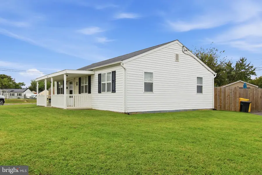 1900 Maltravers Rd, Glen Burnie, MD 21060 - #3