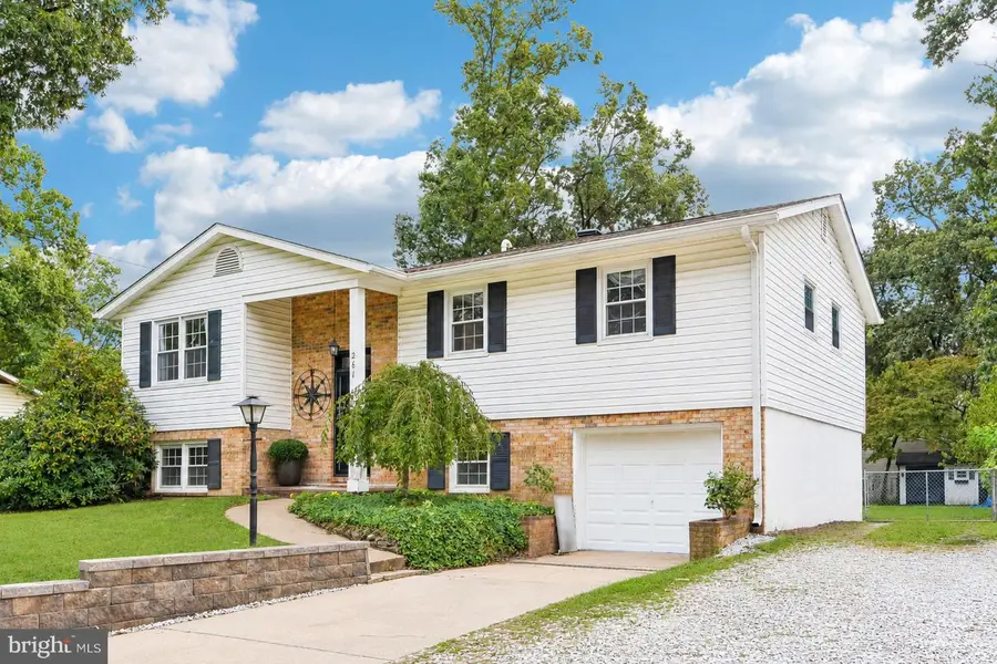 261 Magothy Bridge Rd, Pasadena, MD 21122 - #3