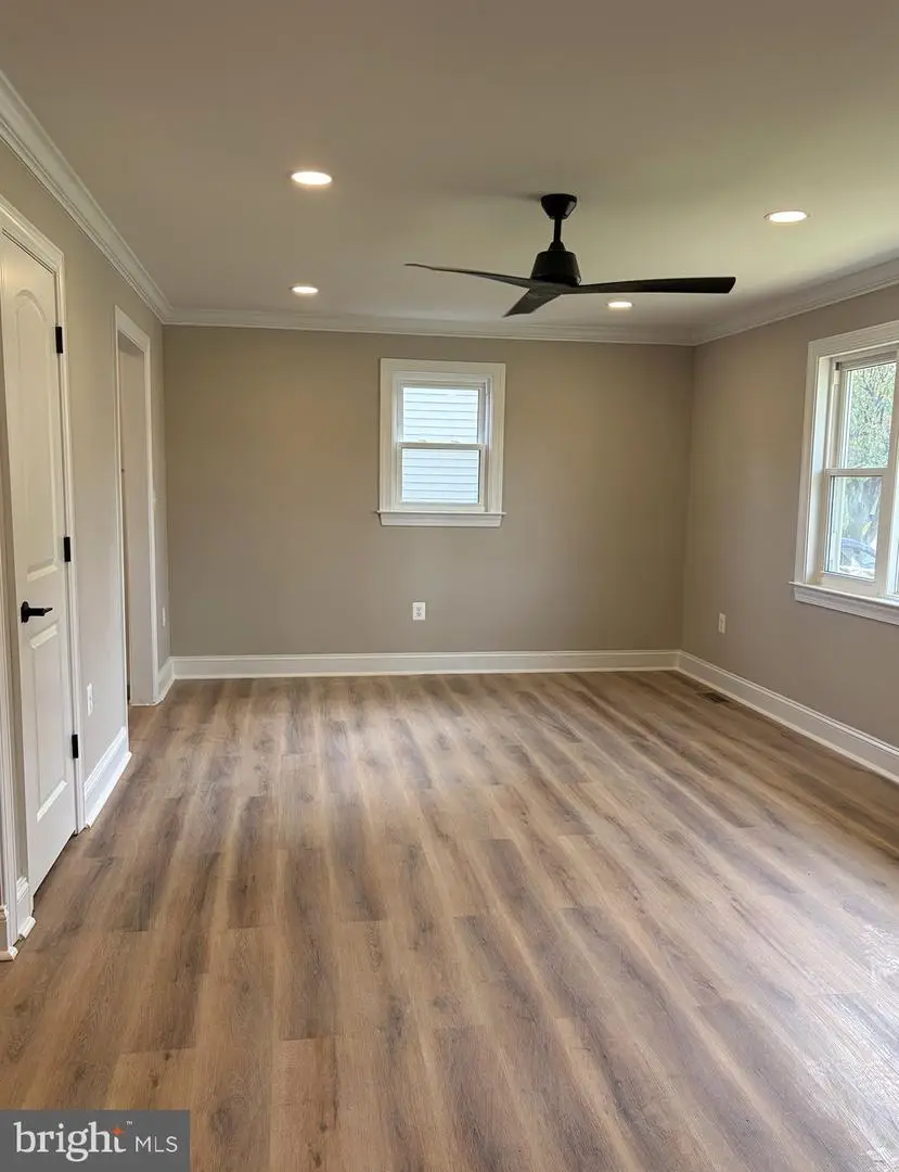 302 Cheddington Rd, Linthicum Heights, MD 21090 - #3
