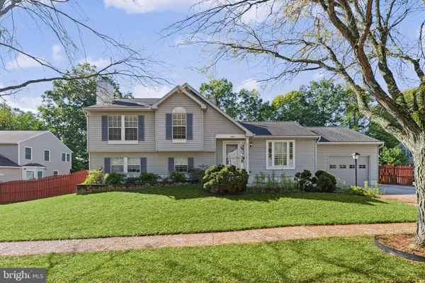 860 Snow Valley Ln, ODENTON, MD 21113