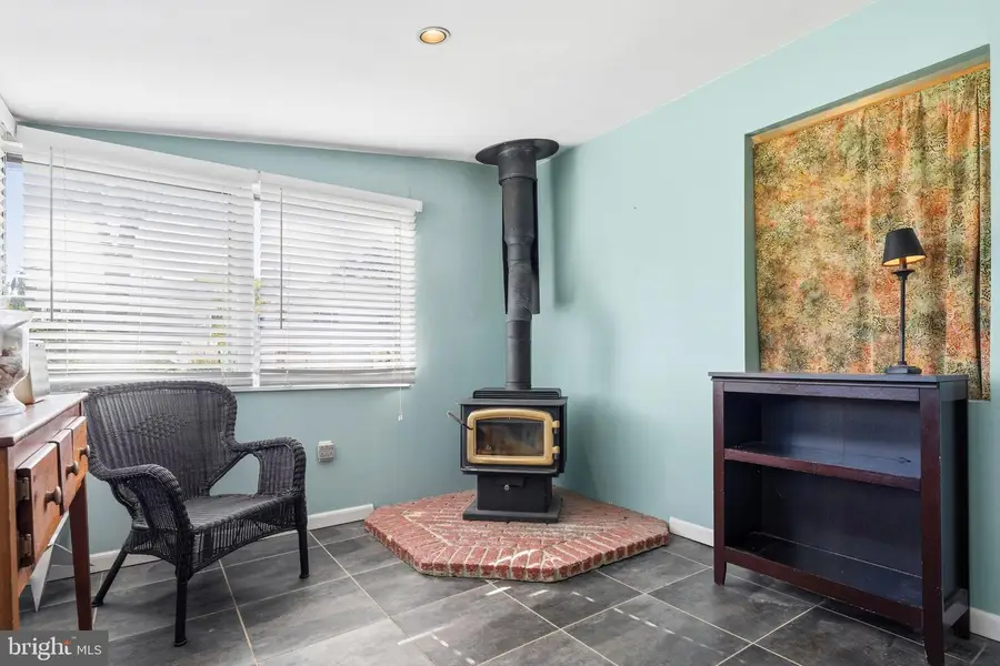 1627 Lee Dr, Edgewater, MD 21037 - #2