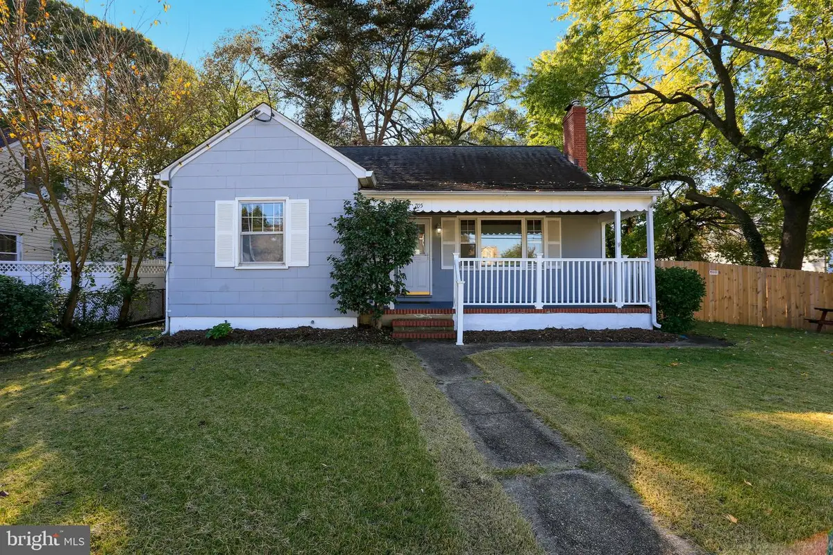 705 Stewart Ave, Glen Burnie, MD 21061 - #1