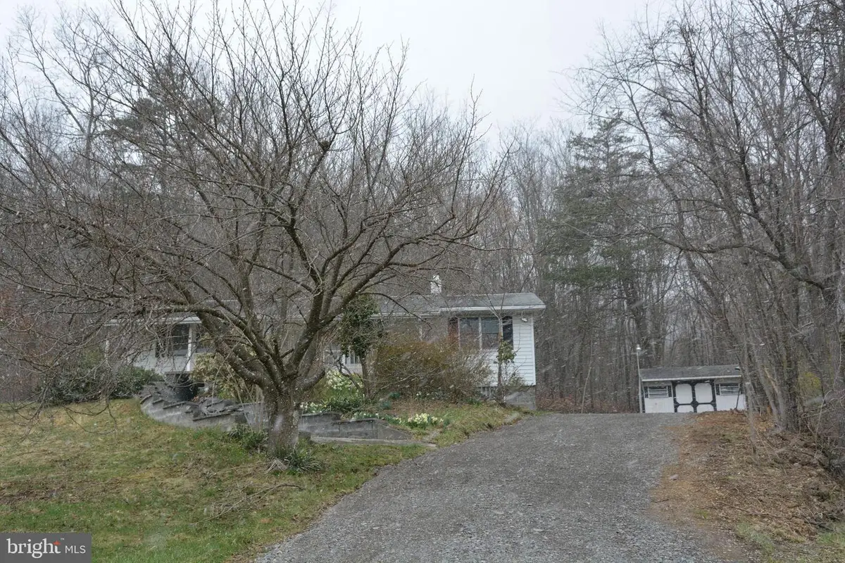 12828 Old Hollow Rd, Corriganville, MD 21524 - Image #1