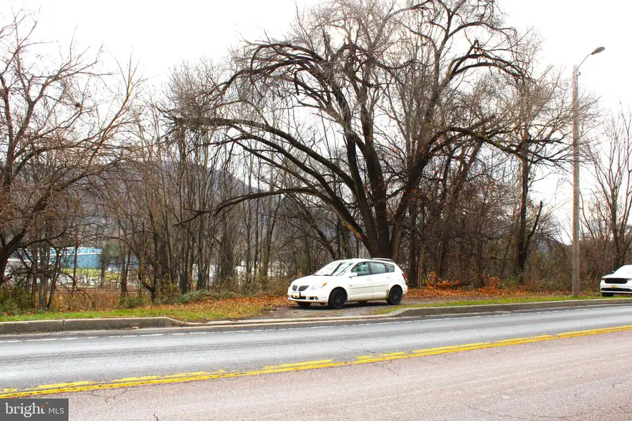 11902 Mcmullen Hwy Sw, Cumberland, MD 21502 - Image #3