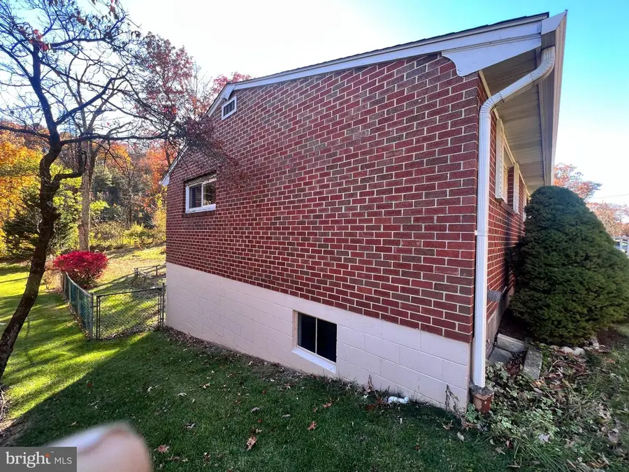 1074 Braddock Rd, Cumberland, MD 21502 - Image #3