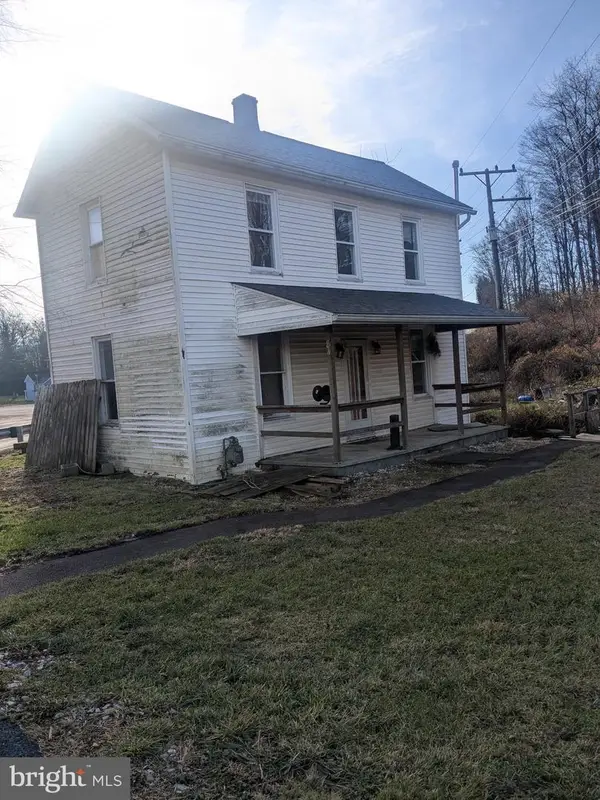 84 S Grant St, FROSTBURG, MD 21532