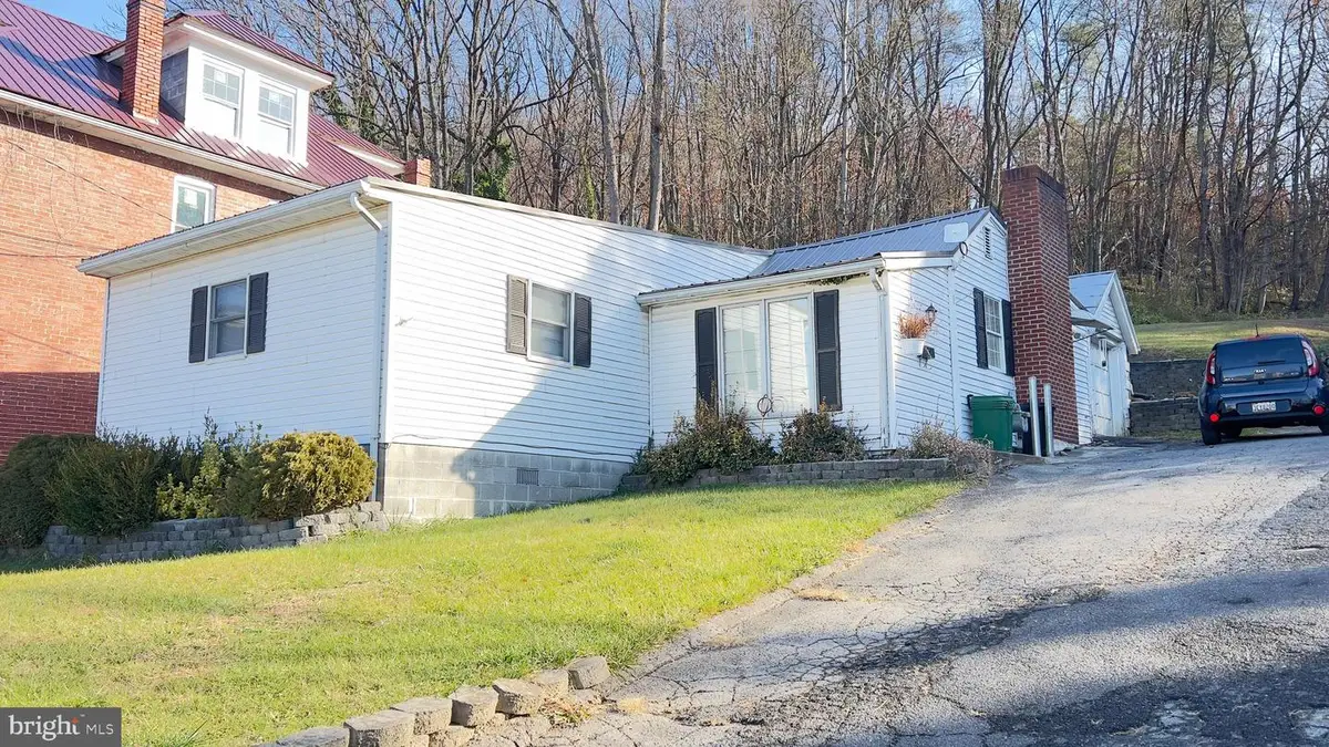 880 Maryland Ave, Cumberland, MD 21502 - Image #1