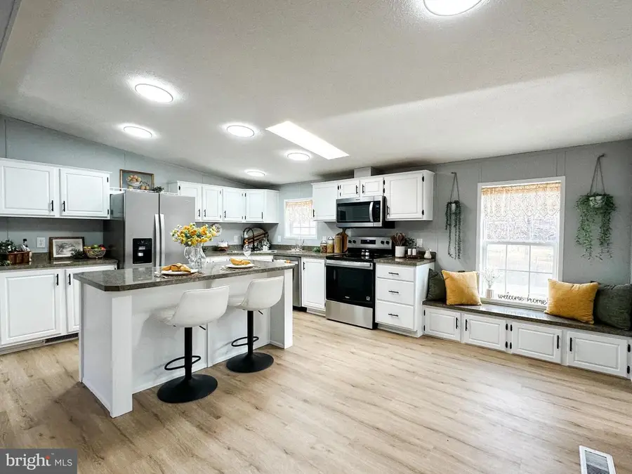 18214 Moscow St Sw, Barton, MD 21521 - Image #2