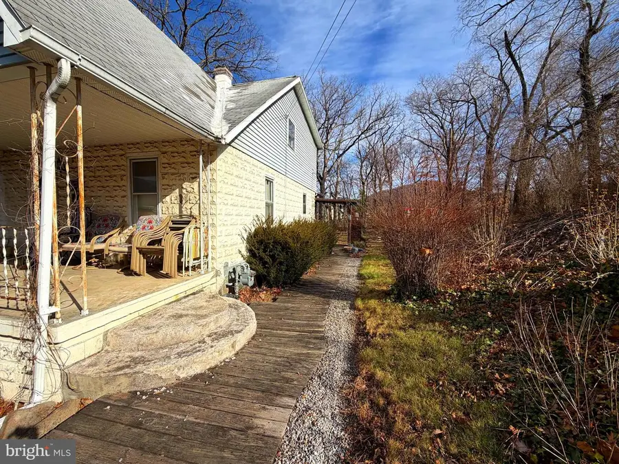 14710 Howard St, Cresaptown, MD 21502 - Image #2