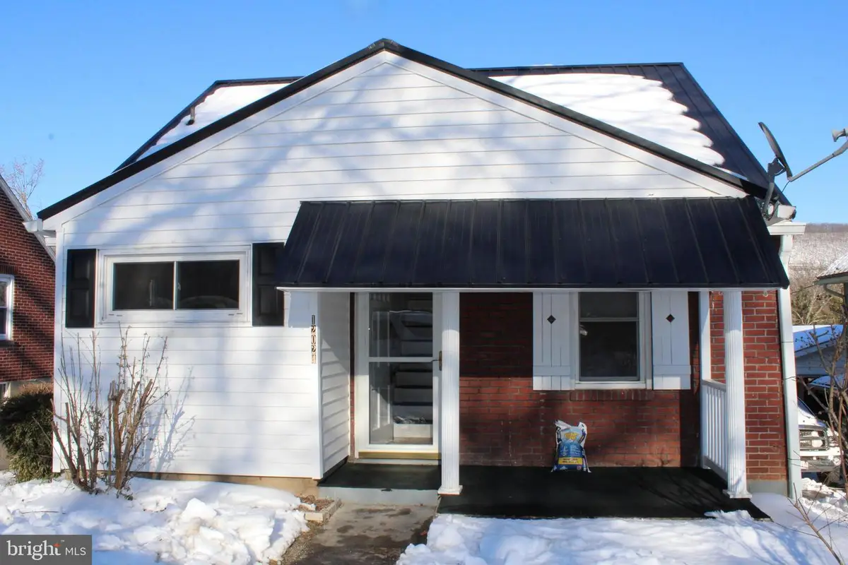 12024 Iris Ave, Cumberland, MD 21502 - Image #1