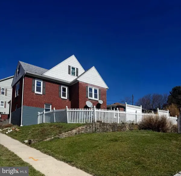 212 E Main St, FROSTBURG, MD 21532