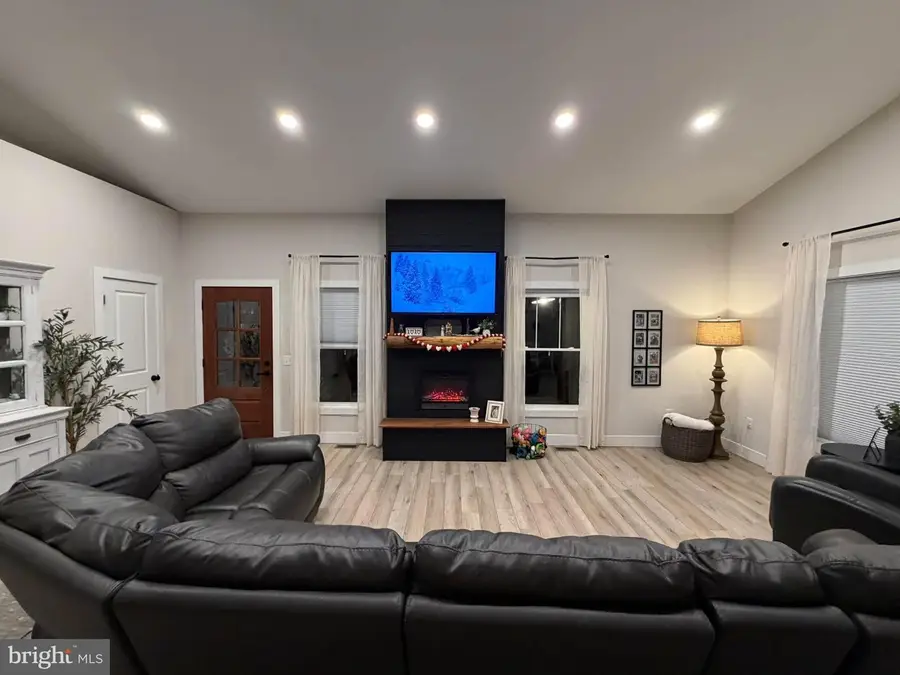 1900 Durham Dr, Cumberland, MD 21502 - #3