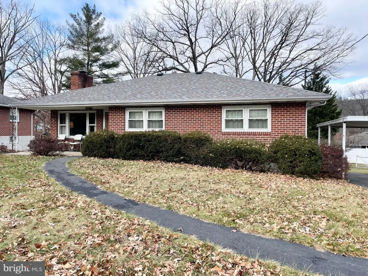 7 Roger Way, 29 La Vale, MD 21502 - #1