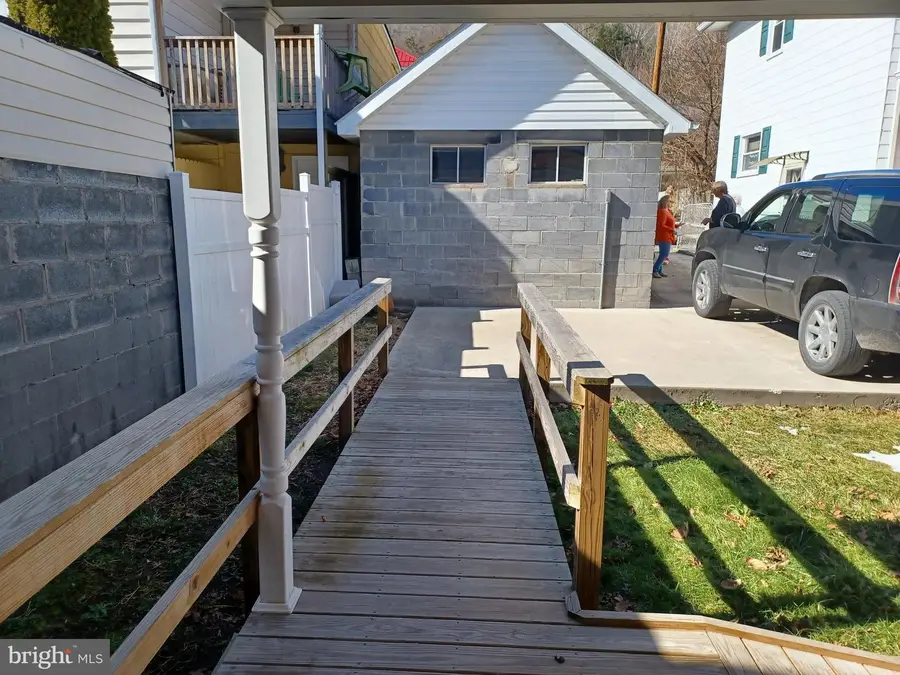 720 Frederick St, Cumberland, MD 21502 - #2