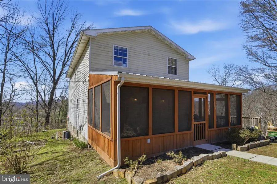 12604 Longs Hollow Rd Se, Cumberland, MD 21502 - #3