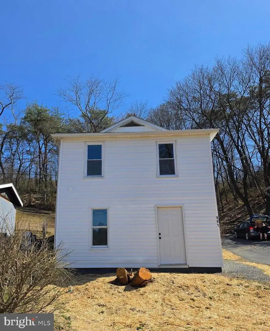 901 Shades Ln, Cumberland, MD 21502 - #2