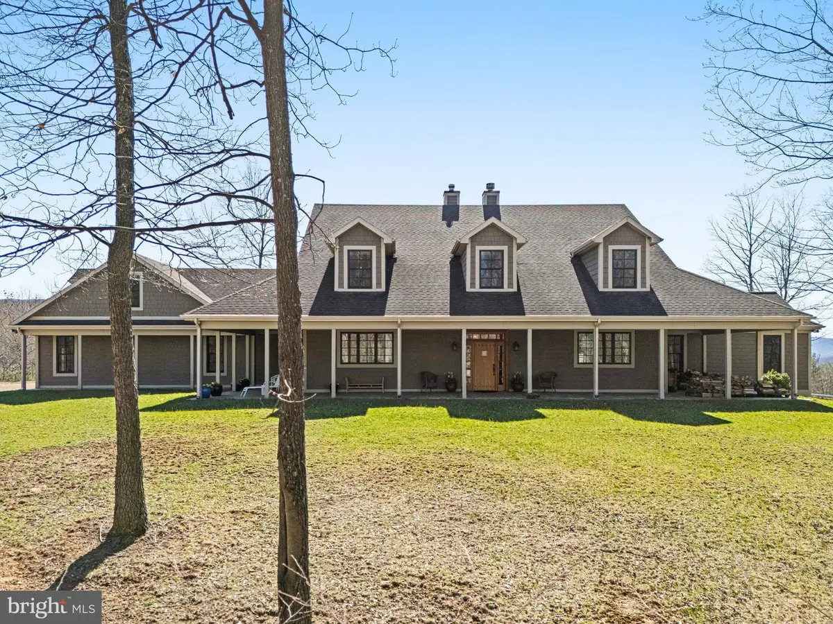 24200 E Hancock Rd, Flintstone, MD 21530 - #1